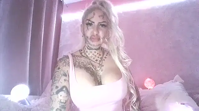 Snapshot of Jeanny_Bln chatting on 12.11.24 Jeanny Bln online show from 12.11.24