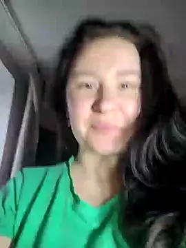 Snapshot of AlexaLexie chatting on 12.12.24 AlexaLexie online show from 12.12.24