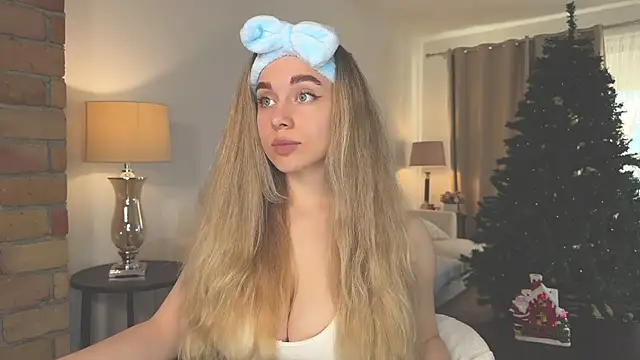 hotexclusive  online show from 12.13.24