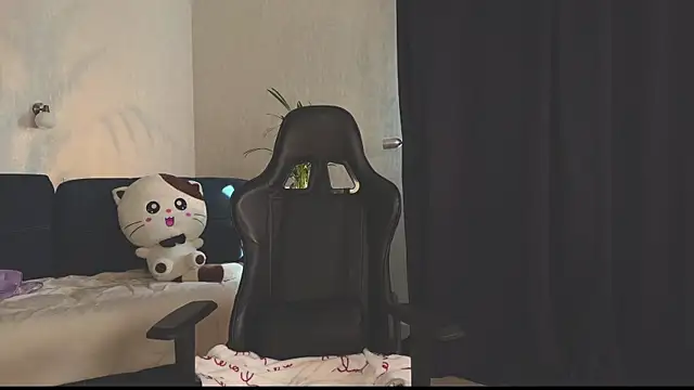 hotexclusive  online show from 03.15.25