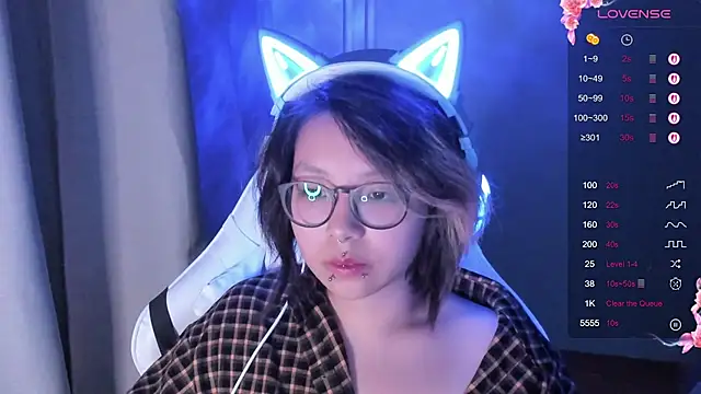 Snapshot of maydaykimmy chatting on 09.27.25 maydaykimmy online show from 09.27.25