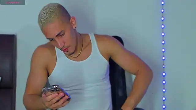 MikeRoss7777 online show from 02.07.25