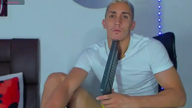 MikeRoss7777 online show from 03.17.25