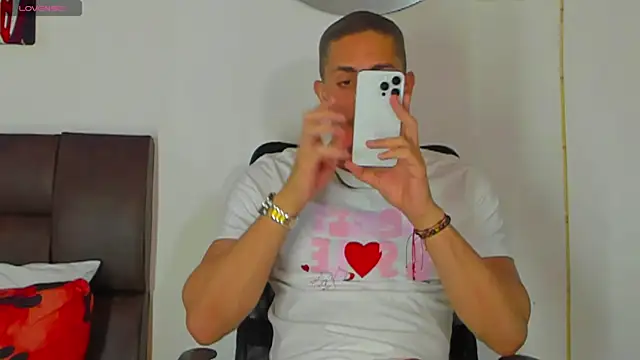 MikeRoss7777 online show from 10.07.25