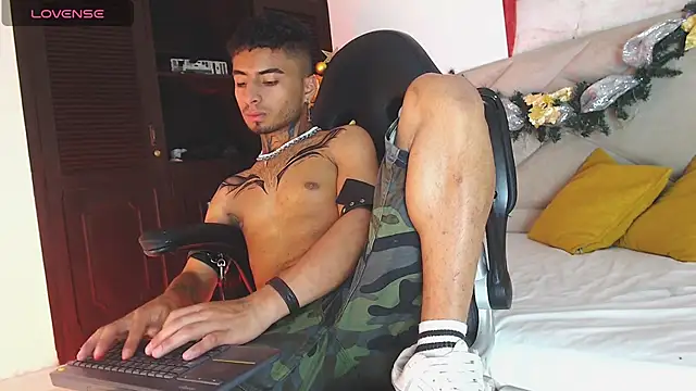 JuanCamiilo 66 online show from 12.13.24