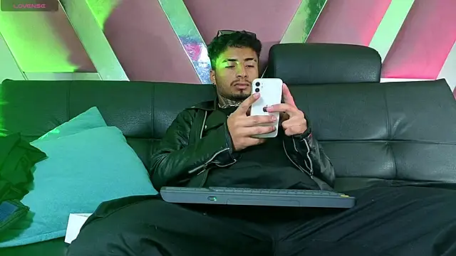 JuanCamiilo 66 online show from 05.18.26