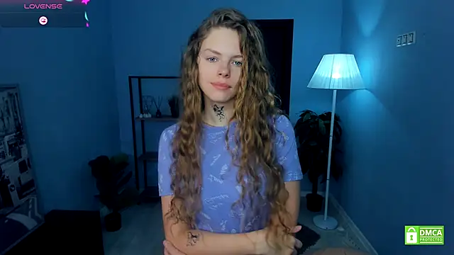 RayaNenlia online show from 12.14.25