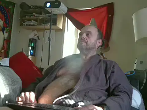Snapshot of caressonnous chatting on 12.12.24 caressonnous online show from 12.12.24