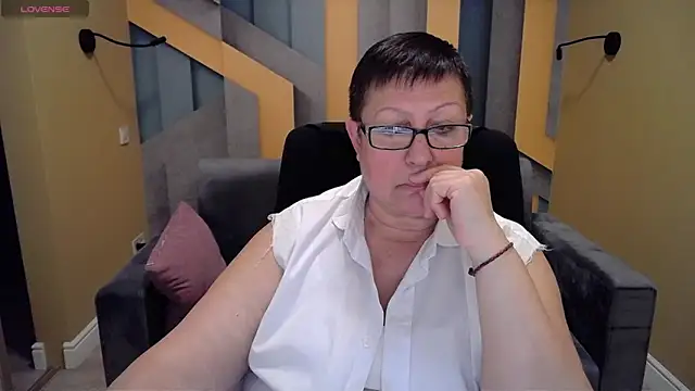 BarbaraTurners online show from 12.21.24