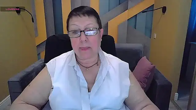 BarbaraTurners online show from 03.22.25