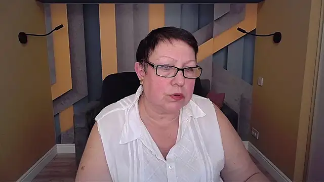 BarbaraTurners online show from 12.22.25