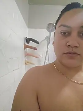 Snapshot of honeeyyy_pot chatting on 01.18.26 honeeyyy pot online show from 01.18.26