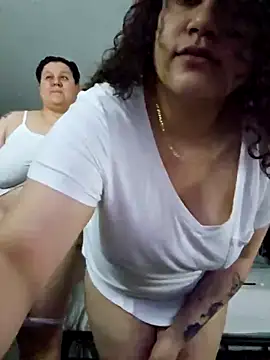 Snapshot of honeeyyy_pot chatting on 02.12.26 honeeyyy pot online show from 02.12.26