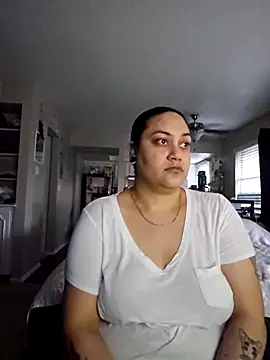 Snapshot of honeeyyy_pot chatting on 02.19.26 honeeyyy pot online show from 02.19.26