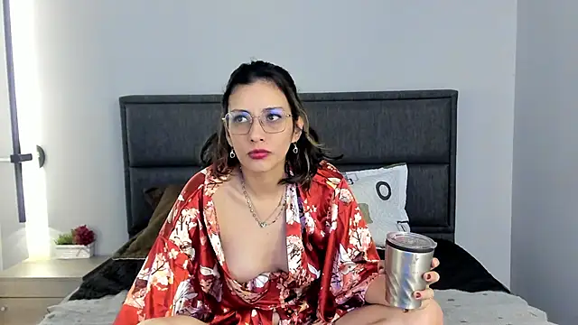 Snapshot of bulma_bambina_ chatting on 09.29.25 bulma bambina  online show from 09.29.25