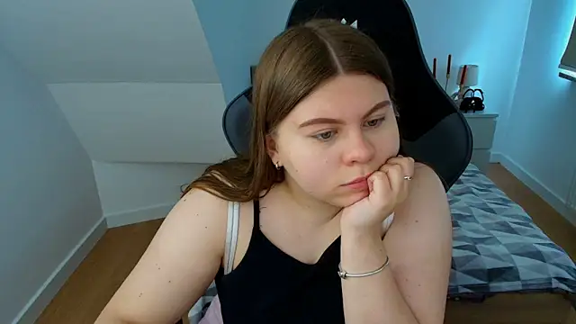Snapshot of AbbyPleasure chatting on 06.04.26 AbbyPleasure online show from 06.04.26