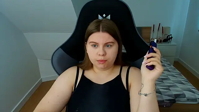 Snapshot of AbbyPleasure chatting on 06.15.26 AbbyPleasure online show from 06.15.26