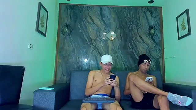 liam genner  online show from 02.10.25