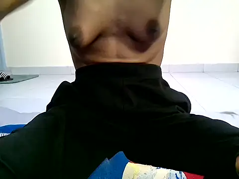 Snapshot of sweet-greedy chatting on 09.13.25 sweet-greedy online show from 09.13.25