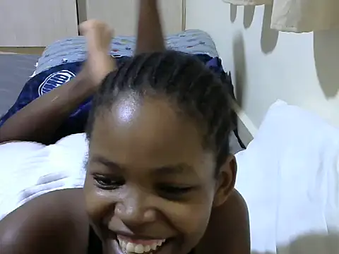 queen-sasha online show from 02.21.25