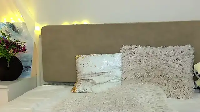 LuisaSin online show from 04.06.26