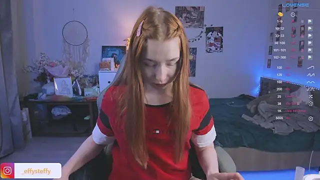 Snapshot of CallMeEffy1 chatting on 02.11.26 CallMeEffy1 online show from 02.11.26