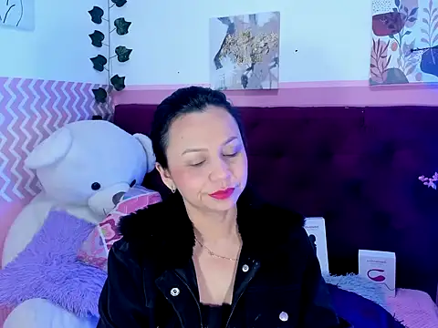 Snapshot of candysmitxxx chatting on 09.15.25 candysmitxxx online show from 09.15.25