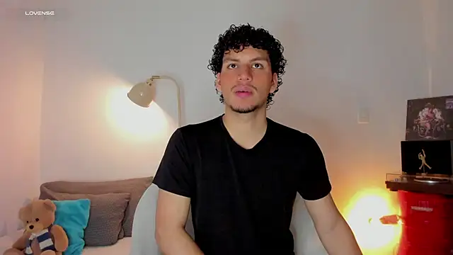 Curlblue online show from 09.12.25