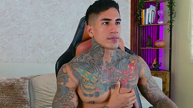 AdanReilly online show from 11.18.25