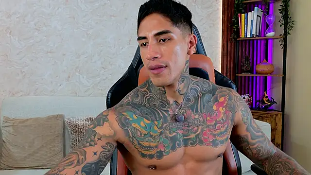 AdanReilly online show from 04.01.26