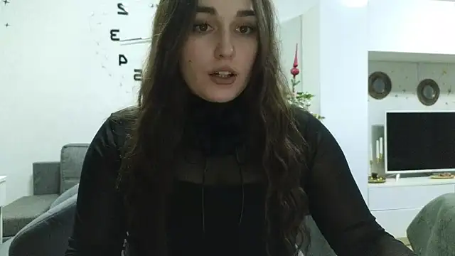 Snapshot of me_lissa_sun13 chatting on 12.21.24 me lissa sun13 online show from 12.21.24