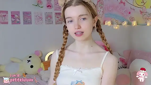 petiteluluxx online show from 12.26.24