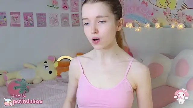 petiteluluxx online show from 01.08.25