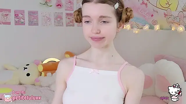 petiteluluxx online show from 02.15.25