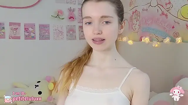 petiteluluxx online show from 02.19.25