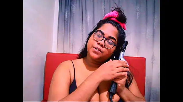 Indian Lola00 online show from 09.26.25