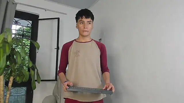 sebas rose online show from 10.19.25