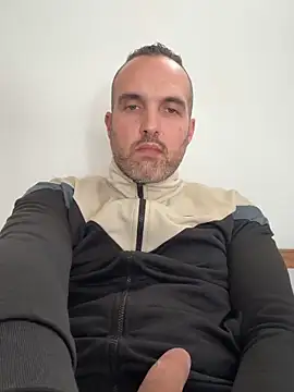 leon3875 online show from 05.19.26