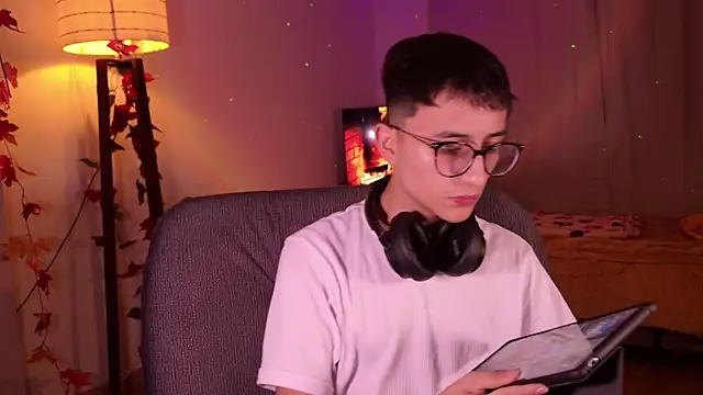 Mr evan1 online show from 12.13.24