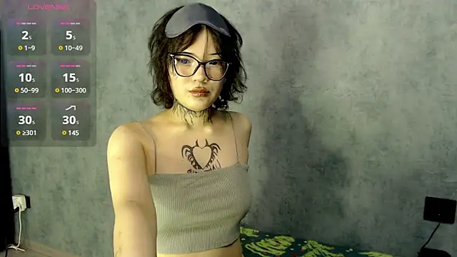 LizzieLight online show from 12.15.24