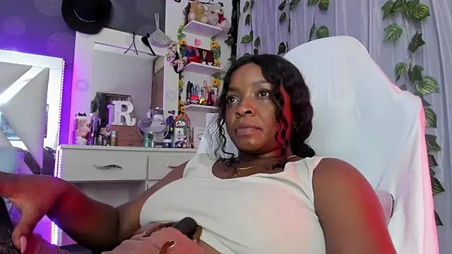 Reina Love2 online show from 01.16.25