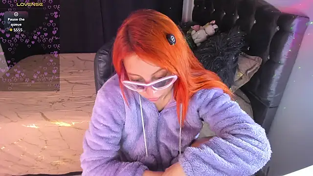 Violetaarey online show from 04.21.26