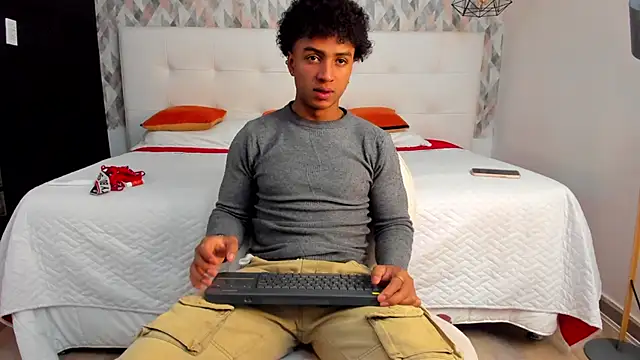 MagnusKing  online show from 03.19.25