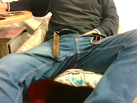 Giulio35 Pika online show from 10.28.25