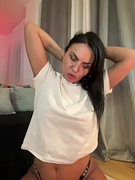 KimKelly13 online show from 03.13.25