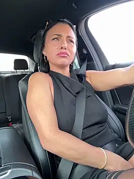 KimKelly13 online show from 04.17.26