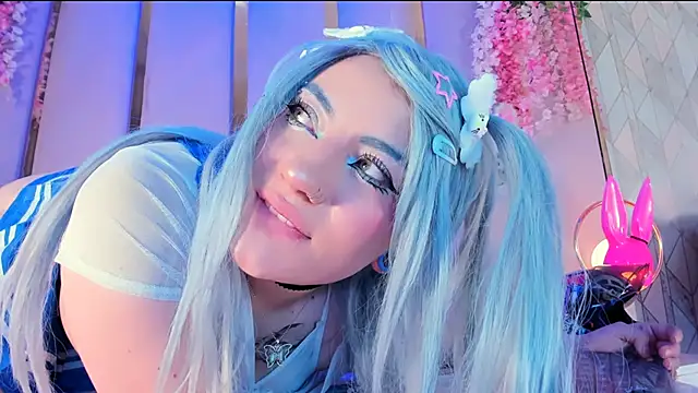 Broklinwhite  online show from 10.19.25