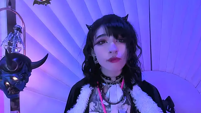 Snapshot of zephirahabney chatting on 12.22.24 zephirahabney online show from 12.22.24