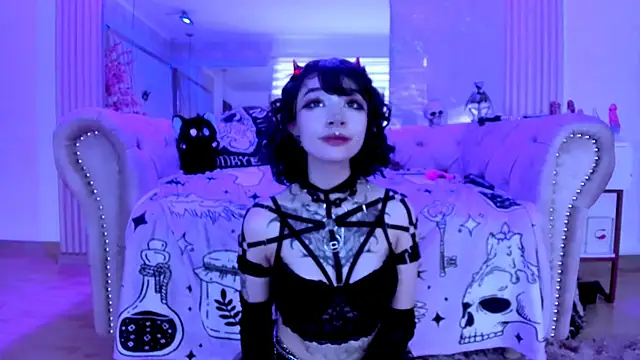 Snapshot of zephirahabney chatting on 01.30.25 zephirahabney online show from 01.30.25