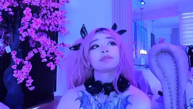 Snapshot of zephirahabney chatting on 02.02.25 zephirahabney online show from 02.02.25